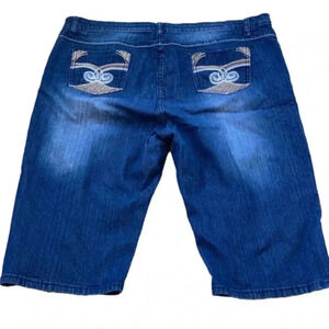 Plus Size Blu Vineyard Size 18W Short Pants Bermuda With Fancy Back Pockets